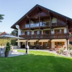 Uneinsehbares Parkgrundstück Bild 1